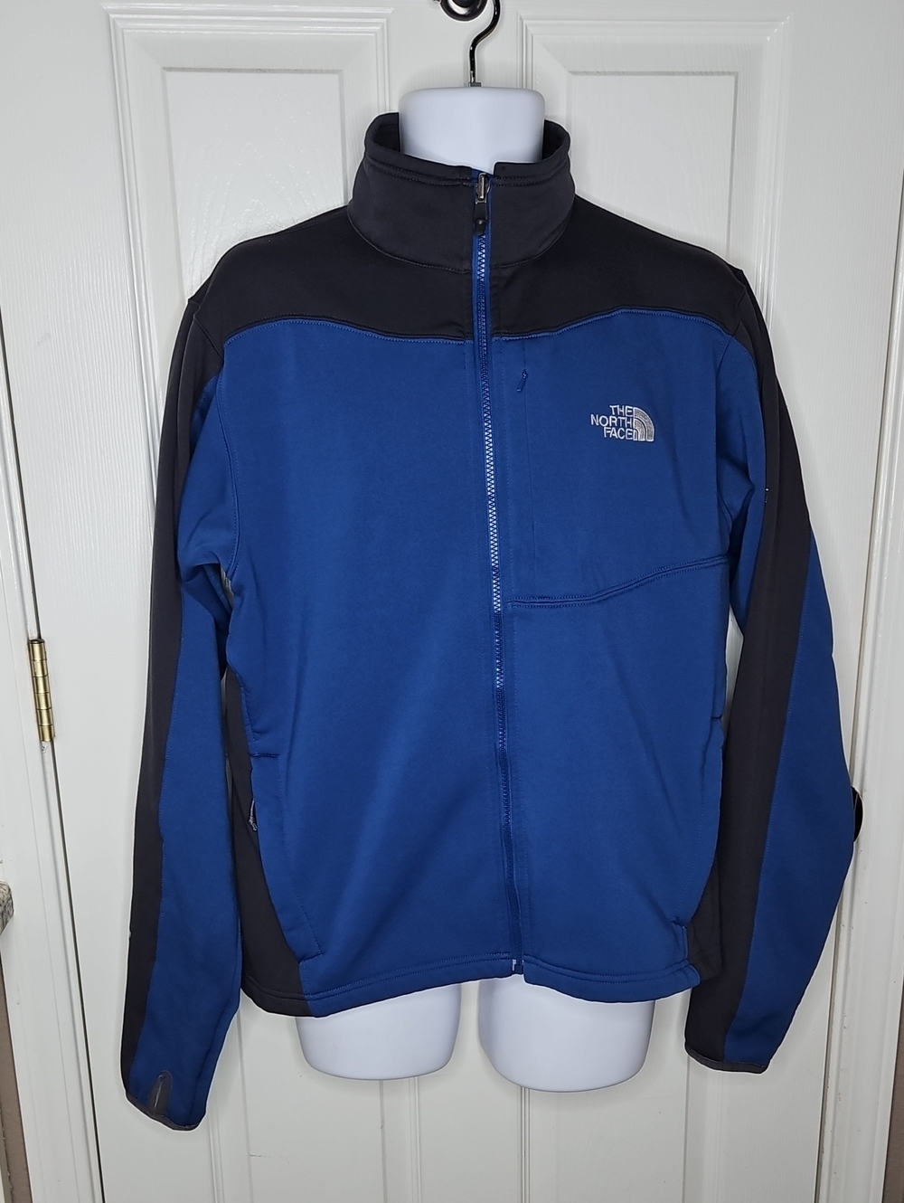 The North Face Blue and Black TKA Stretch Flight Series Full Zip Jacket Large